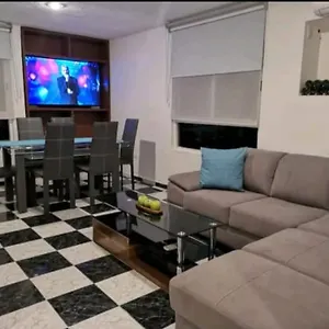 https://apartahotel-blue-star.quintano-roohotels.com