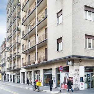 https://easylife-golden-suite-con-ampio-terrazzo.italymilanhotels.net